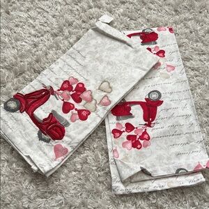 NICOLE MILLER KITCHEN TOWELS SET OF 2